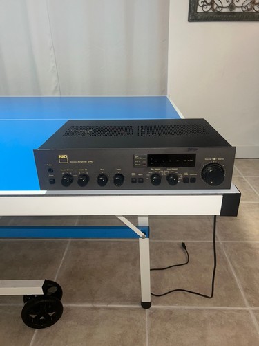Amplificatore stereo integrato